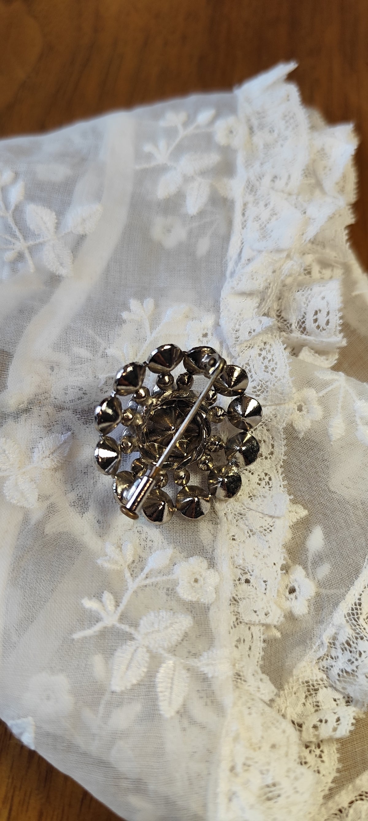 Broche dôme lumineux
