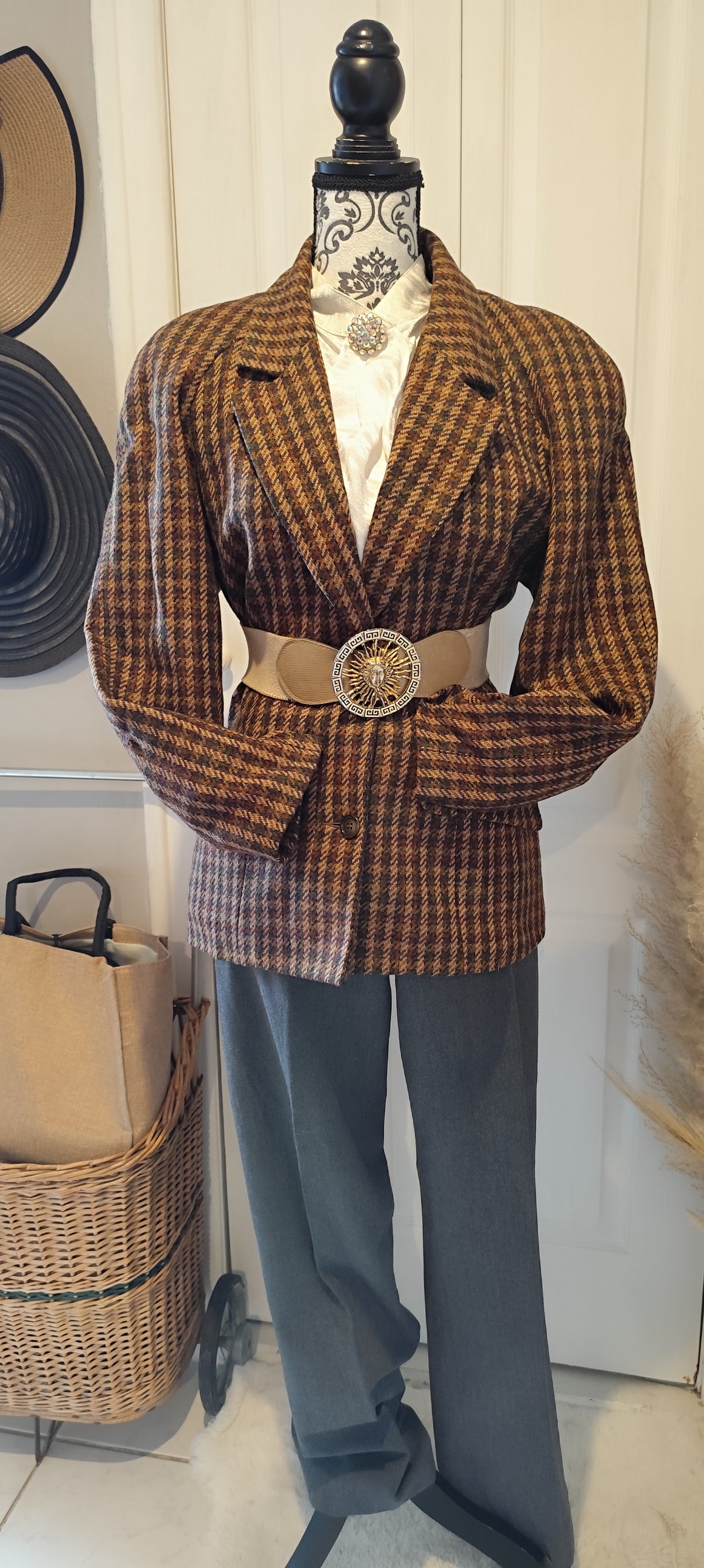 Ensemble tailleur pure laine Cacharel
