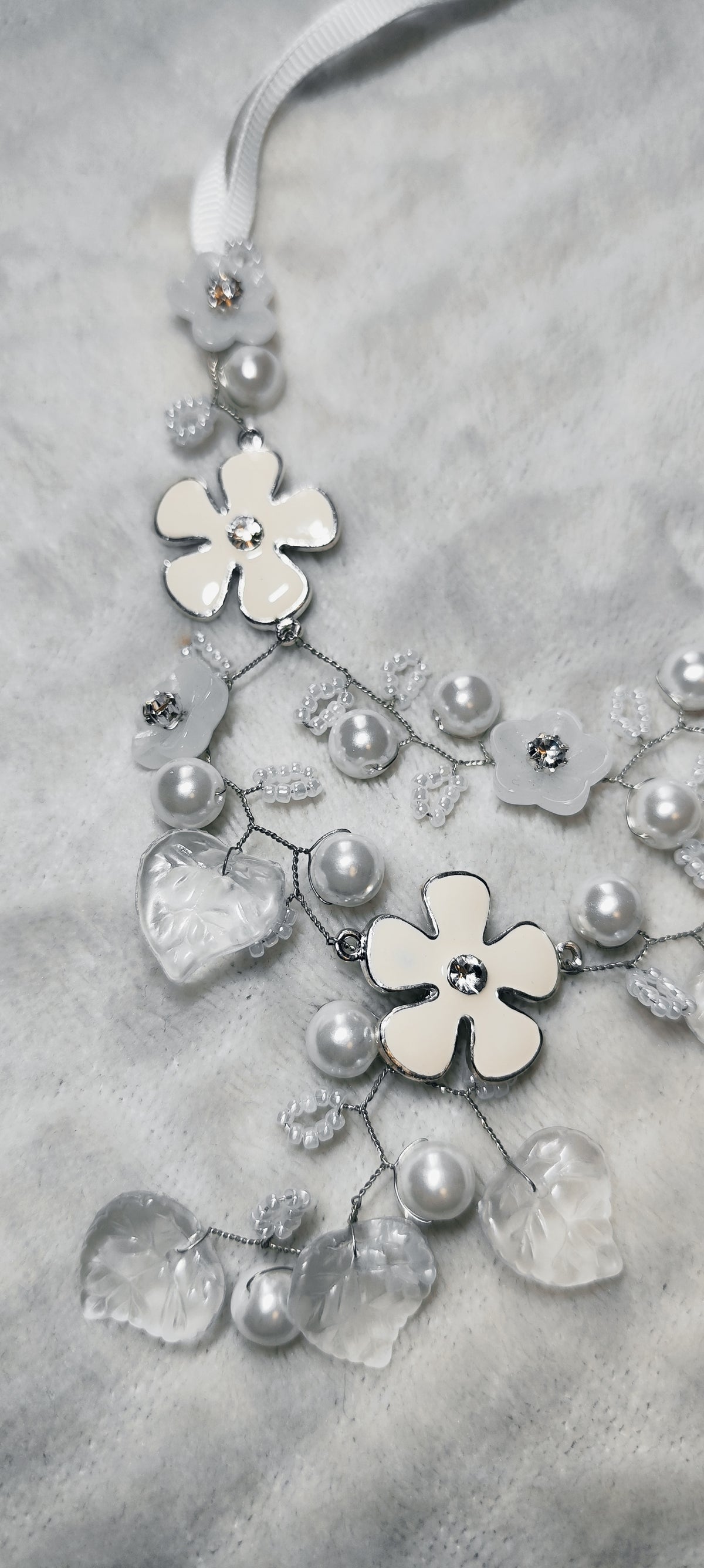 Collier Ikita